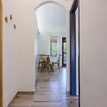 Apartamento Guesthost - Poolside Paradise Near The Porto Istana