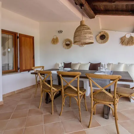 Guesthost - Poolside Paradise Near The Daire *