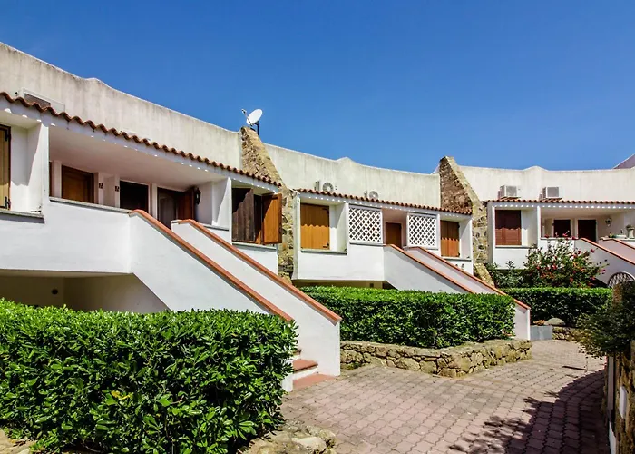 Apartman Guesthost - Poolside Paradise Near The Porto Istana